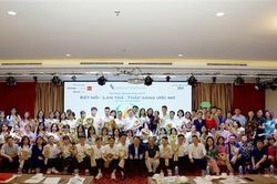 10 năm học bổng 'Thắp sáng tương lai'