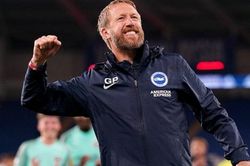 HLV Graham Potter thừa nhận đội nhà thắng may mắn trước AC Milan