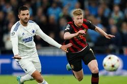 Xác định 2 CLB đầu tiên lọt vào vòng knock-out Champions League