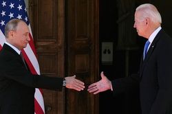 Tổng thống Mỹ Biden để ngỏ khả năng gặp Tổng thống Nga Putin