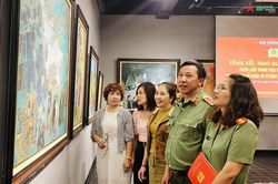 Trao giải sáng tác mỹ thuật về lực lượng Công an nhân dân