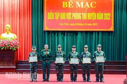 Bế mạc Diễn tập khu vực phòng thủ huyện Gia Viễn