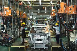 Hạ dự báo khu vực, IMF vẫn lạc quan triển vọng kinh tế Việt Nam