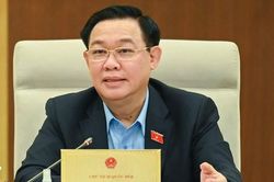 Tạo cú hích cho hai đầu tàu kinh tế