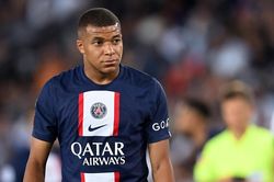 Mbappe khiến nội bộ PSG chia rẽ