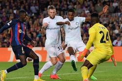 HLV Xavi: 'Barcelona không xứng đáng chơi ở Champions League'