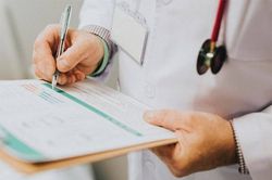 Bác sĩ lý giải về sự ra đi lặng lẽ khi ngủ của người cao tuổi