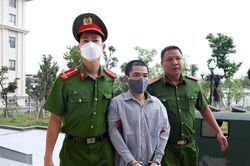 Hà Nội: Xét xử vụ đóng đinh vào đầu cháu bé 3 tuổi ở Thạch Thất