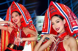 Gặp sự cố trước thềm trình diễn trang phục dân tộc, Á hậu Bảo Ngọc vẫn được netizen tặng điểm 10