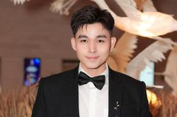 Dàn sao Việt 'bất lực' khi thấy lượt theo dõi trên mạng xã hội 'bay màu'