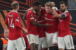MU chỉ thắng Omonia Nicosia 1-0, Ten Hag ca ngợi... khả năng ghi bàn