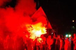 CĐV Hải Phòng 'mở hội' sau chiến thắng của đội nhà trên sân Thanh Hóa