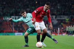 Casemiro khủng khiếp như thế nào trong trận thắng nhọc của MU trước Omonia?