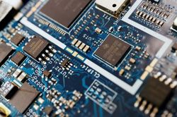 Các quan chức cấp cao ngành chip có quốc tịch Mỹ gấp rút rời khỏi Trung Quốc