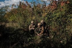 Nga xác nhận trao đổi tù binh với Ukraine