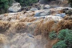 Áp thấp đã suy yếu, từ Hà Tĩnh đến Quảng Ngãi đề phòng mưa to, lũ quét, sạt lở đất