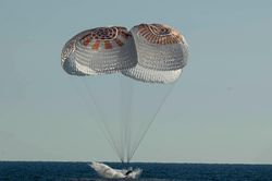 Phi hành đoàn của NASA trở về Trái Đất an toàn