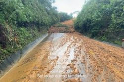 Kinh tế Xây dựng - Giao thông Khắc phục các tuyến giao thông trọng điểm sau mưa lũ