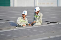 Bộ Công Thương đề nghị làm tiếp 2.360 MW điện mặt trời