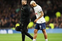Richarlison chống nạng, bật khóc vì sợ lỗi hẹn World Cup 2022