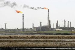Các nước OPEC+ bảo vệ quyết định cắt giảm sản lượng dầu mỏ
