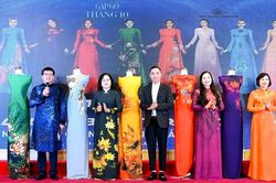 Giới thiệu mẫu áo dài biểu trưng của Nhà giáo Việt Nam