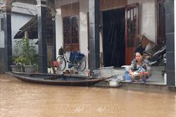 Phòng và chữa bệnh ngoài da khi sống trong môi trường vùng lũ