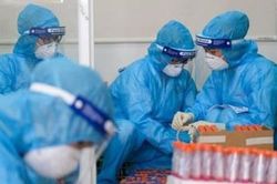 Sáng 17/10: Số mắc mới COVID-19, F0 nặng đều giảm; Singapore đối mặt với làn sóng lây nhiễm do biến thể phụ XBB