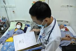Hà Nội: Cứu sống bệnh nhân mắc sốt xuất huyết biến chứng cực kỳ hiếm gặp