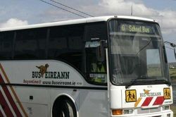 15 học sinh phải đi bộ 17 km đến trường do xe buýt không còn chỗ