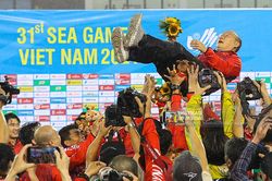Tuyển thủ Việt Nam tri ân HLV Park Hang Seo