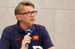 Philippe Troussier là ứng viên thay thế HLV Park Hang Seo