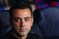 Barcelona: Hố đen vũ trụ ở Camp Nou