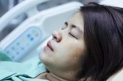 Cô gái 29 tuổi qua đời do ung thư chỉ vì 1 sai lầm phổ biến khi giặt đồ lót