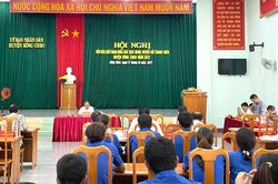 Lãnh đạo huyện Kông Chro tiếp xúc, đối thoại với thanh niên