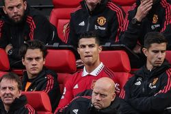 Ten Hag: Chẳng ai hạnh phúc khi bị thay ra, nhất là Ronaldo