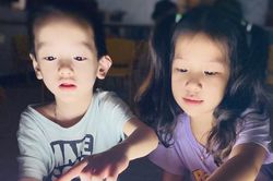'Con' - Một khát vọng tương lai trong thơ nữ Việt Nam hiện đại
