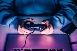 Mối nguy cực đoan hóa game thủ