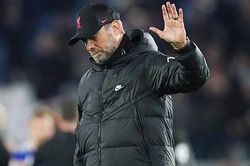 HLV Jurgen Klopp bị buộc tội vi phạm luật của FA