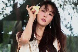 Nhan sắc trong trẻo của Diễm My 9x qua ống kính bạn thân 10 năm