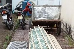 Trộm vào nhà dân không tìm thấy tài sản giá trị liền tháo cửa sắt mang bán phế liệu