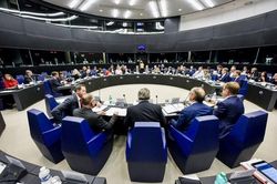 EU họp bàn hỗ trợ Ukraine, Mỹ sẵn sàng giáng trừng phạt Iran