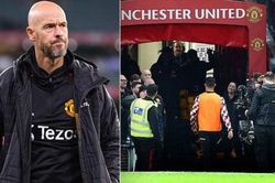Ten Hag hứa 'giải quyết' việc Ronaldo bỏ về khi trận gặp Tottenham chưa kết thúc