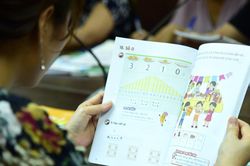 Một trường dùng nhiều bộ SGK tạo nên 'cuộc chiến thương mại giữa các nhà sách'
