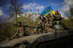 Lực lượng chủ lực Ukraine tiến về Kherson