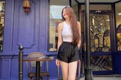 Hot girl Như Tuyền khoe body cực chuẩn, báo 'tin buồn' cho fan