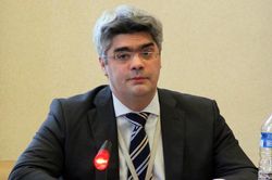 Hungary cách chức Đại sứ tại EU