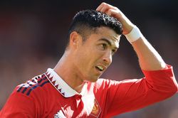 Petit: 'Ronaldo bị xa lánh vì lan tỏa thói xấu ở MU'