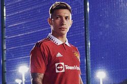 Lisandro Martinez: 'Thần tượng của tôi là Gabriel Heinze'