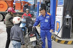 Bộ trưởng Nguyễn Hồng Diên lý giải việc không thiếu cung xăng dầu nhưng khó bán ra thị trường